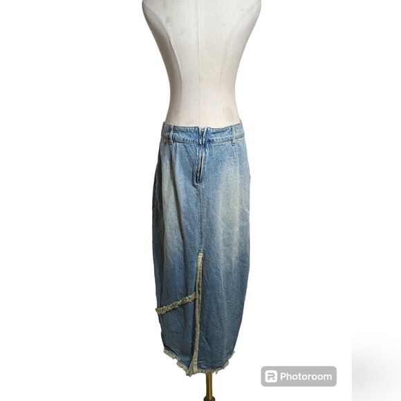 BDG Denim Patchwork Midi Skirt - Picture 4 of 8